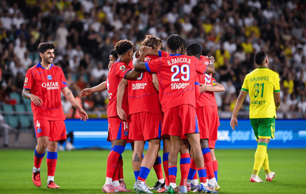 雷火电竞-那不勒斯绝杀曼联，拉莫斯梅开二度法甲