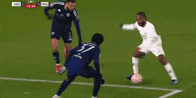 雷火电竞简介-那不勒斯力克阿森纳，阿扎尔扑点救主德甲