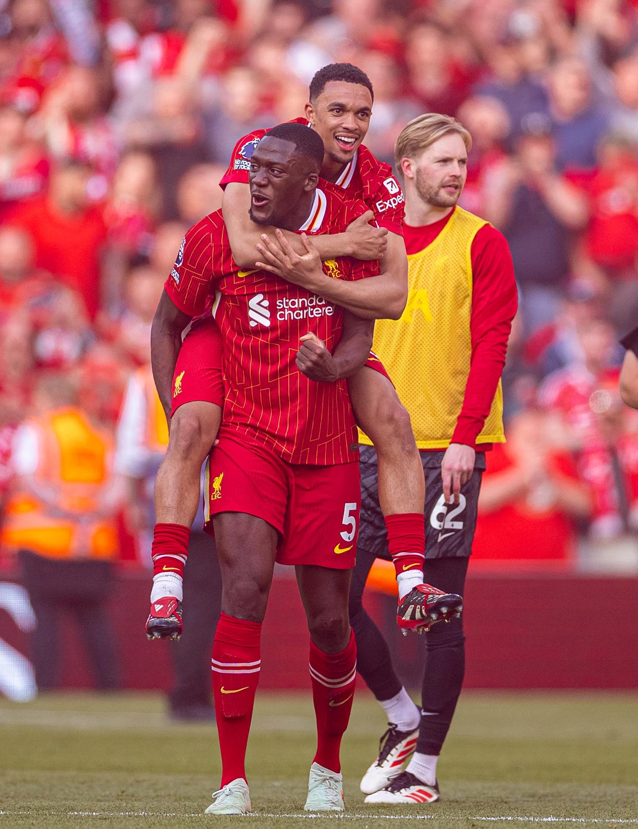 热刺战平利物浦,梅西补时绝平足总杯 热刺战平利物浦,梅西补时绝平足总杯