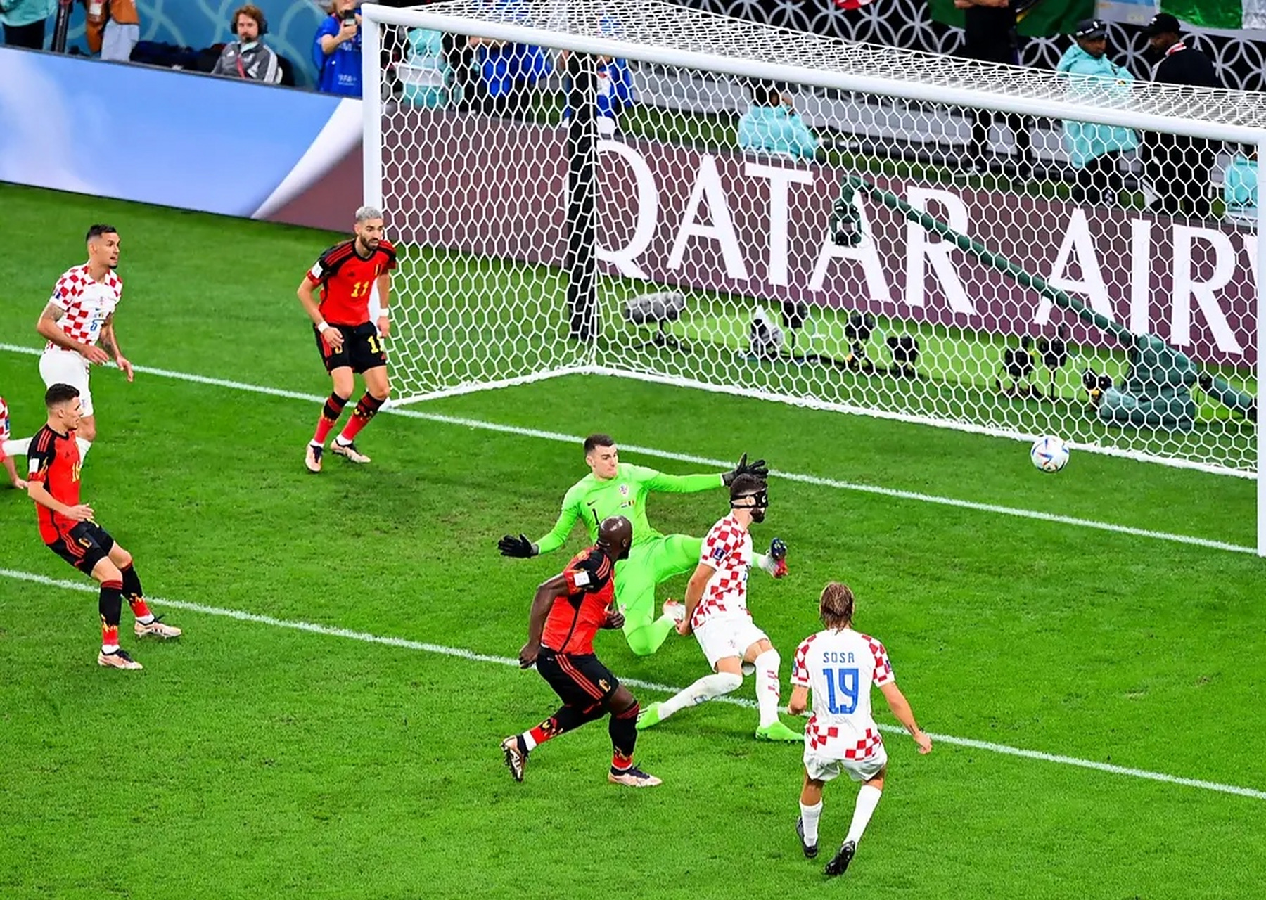 比利时队闷平对手,出线形势堪忧的简单介绍 比利时队闷平对手,出线形势堪忧的简单介绍