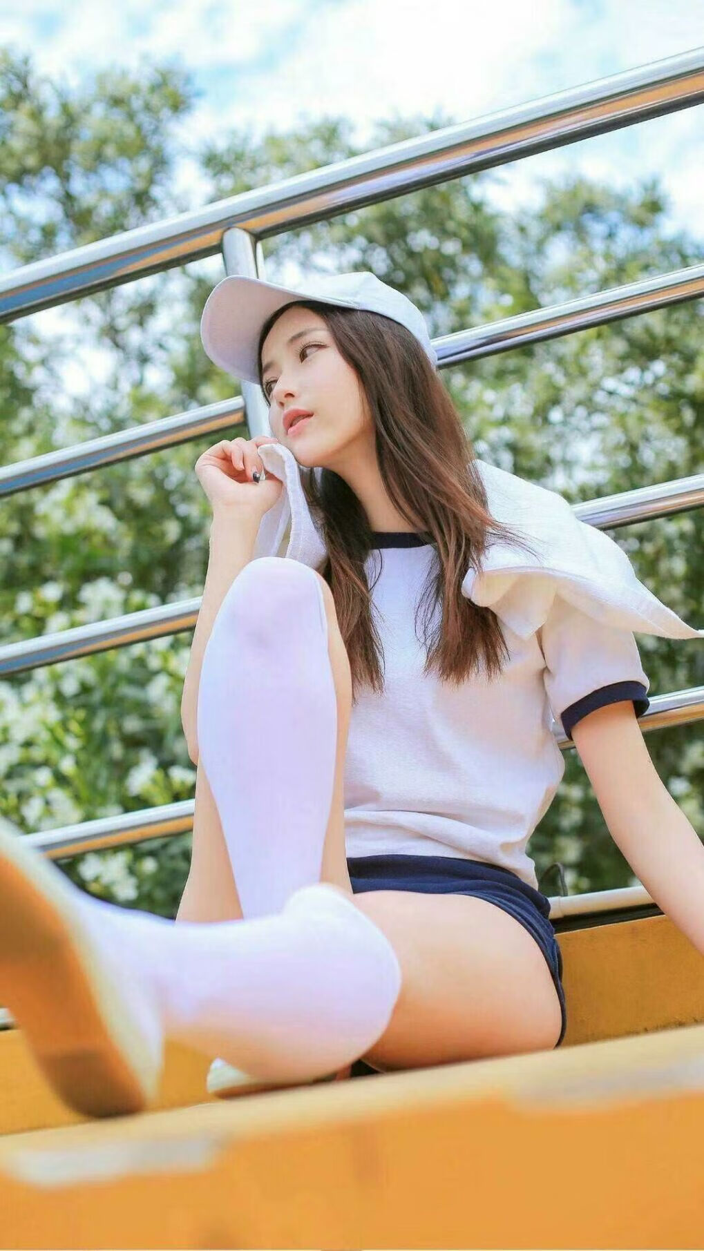 日本粉碎突尼斯，绿茵场上的F1式争冠，阿圭罗的接管艺术